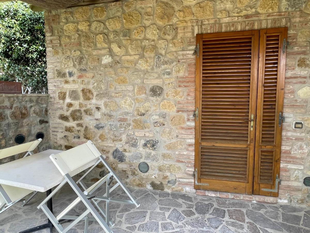 Casa Vacanza Le Case San Gimignano Eksteriør billede