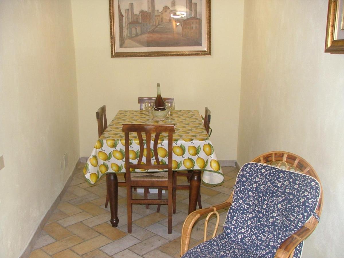Casa Vacanza Le Case San Gimignano Eksteriør billede